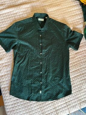 Men’s 7 Diamonds Premium Dark Green Short-Sleeved Cotton Button-Up -sz M